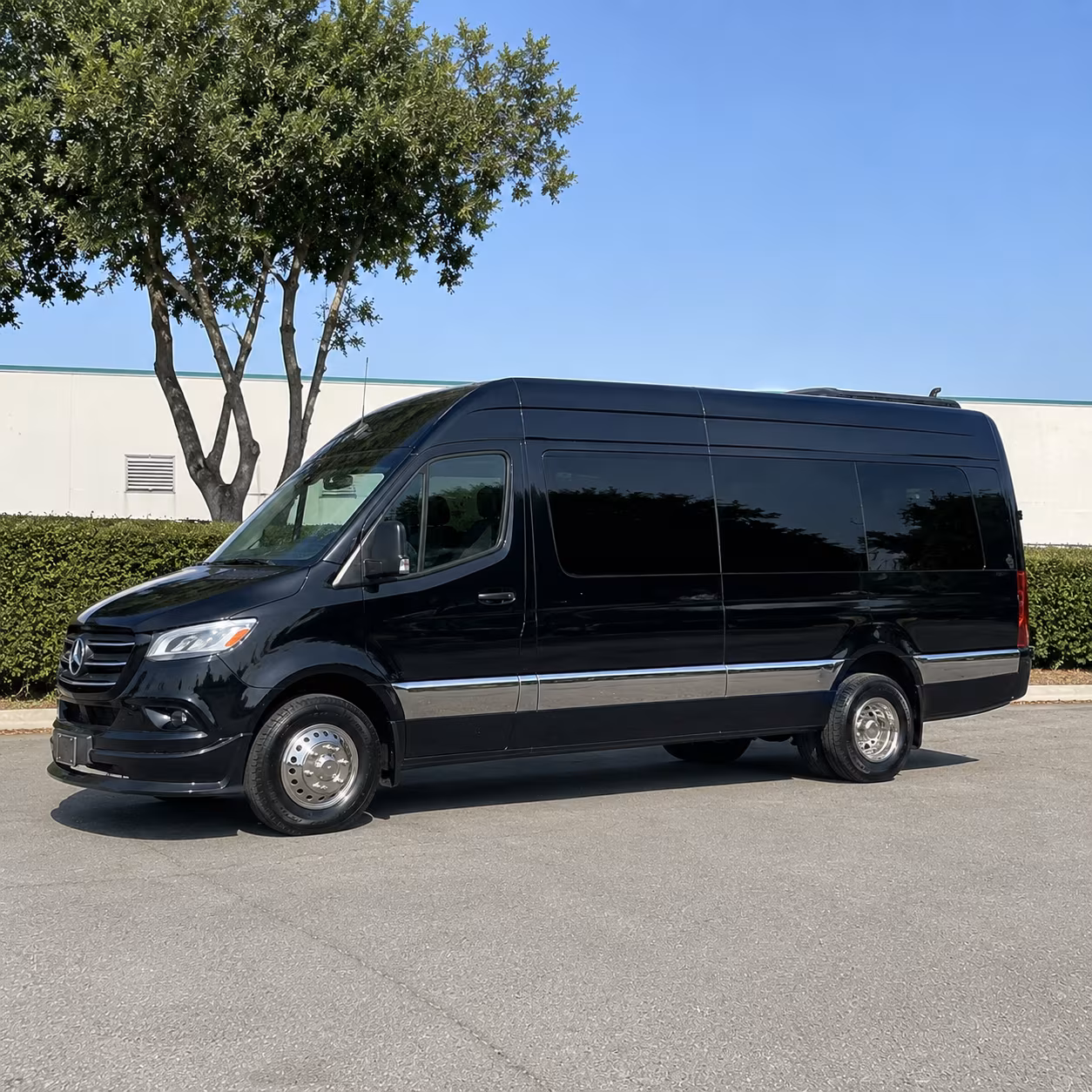 thousand oaks 8 passenger sprinter van